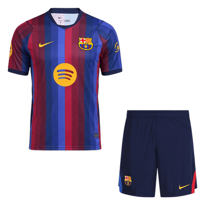 Barcelona kotijalkapallosetti 2026/27 – pelipaita ja shortsit edestä