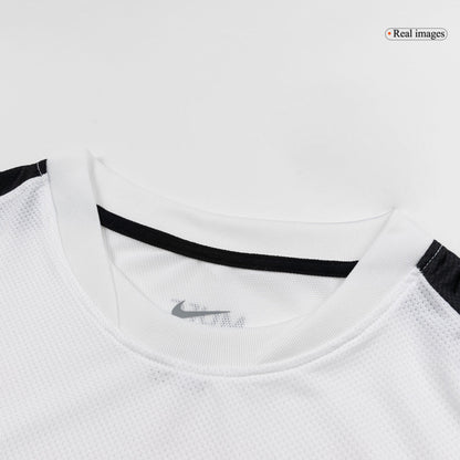 Manchester United 2010/11 Vieras Retro-pelipaita Miesten