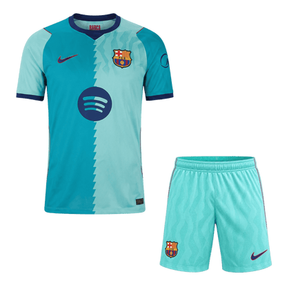 Barcelona kolmas jalkapallosetti 2026/27 – pelipaita ja shortsit edestä