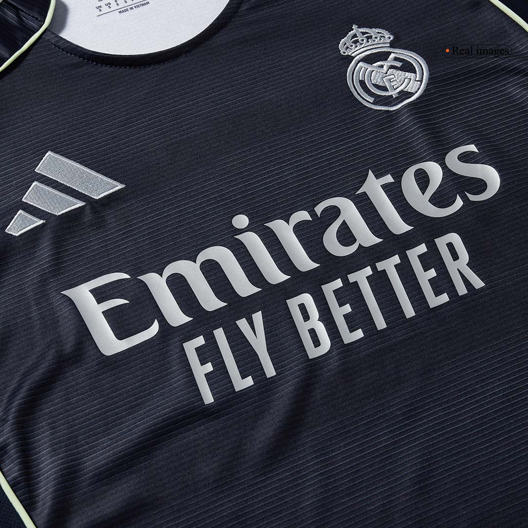 Real Madrid 2025/26 Vieras Pelipaita Miesten CAMAVINGA #6 [PREMIUM]
