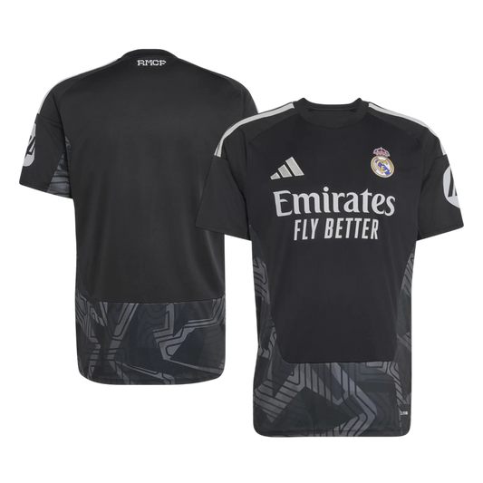 Real Madrid pelipaita 2026/27 – etu- ja takapuoli